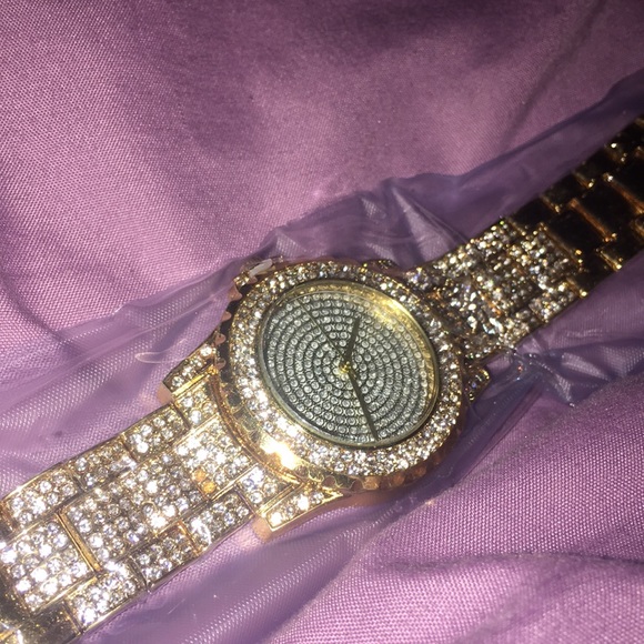 iced out watch 🤩 - Picture 3 of 4